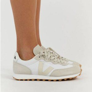Veja Women Sneakers White and Beige